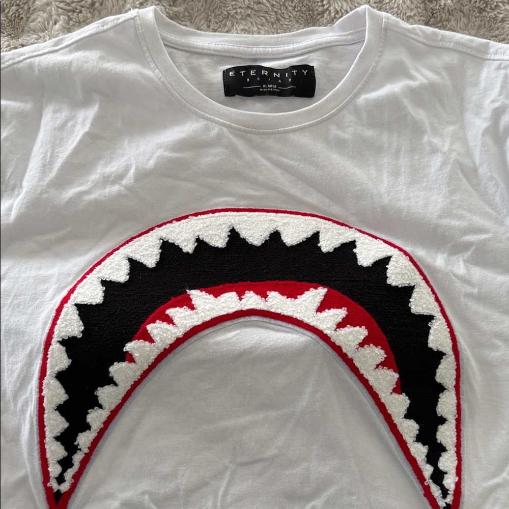 White Graphic Short Sleeve Tee XL